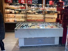 面包甜点陈列柜-TOUCH泰奇(奉贤宝龙城市广场店)
