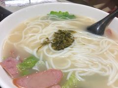 南苑特制香肠过桥-南苑风味过桥米线(革新路店)