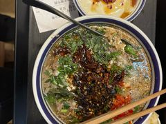 -云阿蛮云南生烫牛肉米线(奉贤路店)