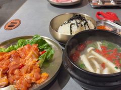 -围炉肉舍•炭烤活鳗•丹东海鲜烤肉(步行街店)