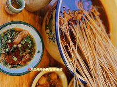 -拈签一笑黄牛肉辣卤串串