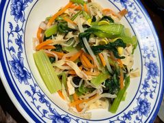 老南京素什锦-古都历食南京菜·烤鸭·鸭血粉丝·汤包(南京博物院店)