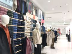 -优衣库(镇江万达广场店)