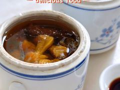 姬松茸炖乌鸡-国英炖品店(甲子路店)