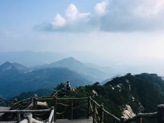 -罗田薄刀峰风景区