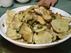 腊肉土豆片-邱二餐馆