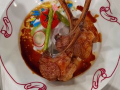 烤蒜香羊排配羊肉汁-马克西姆餐厅(崇文门店)