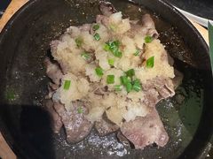 -山川小町·极番烧肉(新地假日广场店)