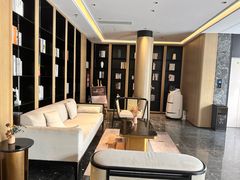 -雲宜贵宾舍酒店(深圳龙东地铁站店)