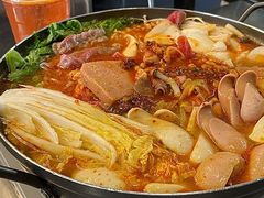 部队锅-MI WU FACTORY米屋美食工厂餐厅(绿地店)
