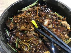 铁板辣味炸酱面-炒码先生·韩餐炸鸡披萨(西塔店)