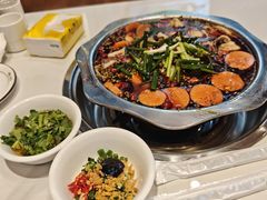 -乡土特色.冷锅鱼.牦牛肉汤锅