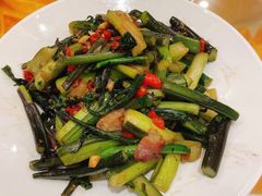 腊肉洪山菜苔-艳阳天酒店(五里新村店)