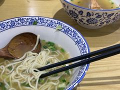 -舌尖尖·兰州牛肉面(浦东机场店)