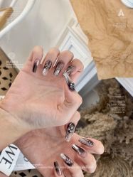-Nail Romance·美甲罗曼史