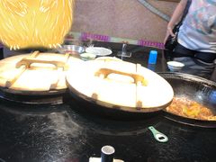 -鱼窝棚柴火铁锅炖(富山屯店)