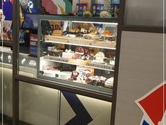 面包甜点陈列柜-DQ·蛋糕·冰淇淋(万象城店)