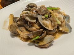 -黄泥岗·地道湖北菜(奥特莱斯店)