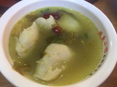 -周鱼小馆石锅酸菜鱼(活力汇店)