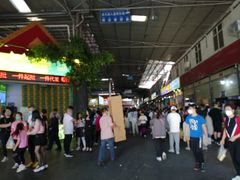 -曼阁市场水果批发市场