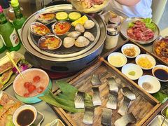 -围炉肉舍•炭烤活鳗•丹东海鲜烤肉(步行街店)
