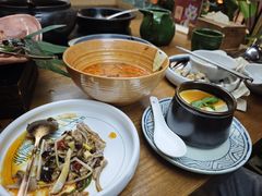 -云海肴·汽锅鸡·云南菜(天山百盛优客店)