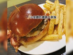 培根奶酪汉堡-瑞食酒馆 La Taverne Suisse