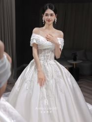 -艾朵婚纱