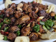 特色地锅小公鸡-向民炒鸡老店(火车站店)