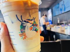 -瑞幸咖啡(大连罗斯福广场一层店)