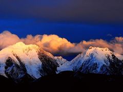 -贡嘎雪山