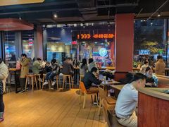 大堂-The Habit Burger Grill 哈比特汉堡(复兴soho店)