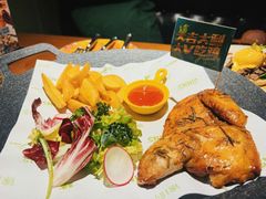 -JINNS锦时 steak&pizza(浸信会礼拜堂旧址店)