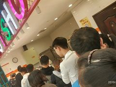 等位区-火锅岛潮牌自助餐厅(天津天佑城店)