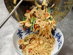 -李犟大爆鳝面·手工蟹黄包(湖滨西湖店)