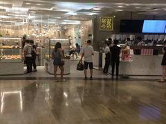 -奈雪的茶(市百一店)