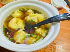 -莱莱小笼·乔艾