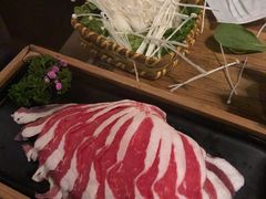 -湊湊火锅·茶憩(杭州湖滨银泰in77店)
