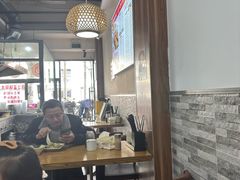 -黄阿姨锅贴大王(万航渡路店)