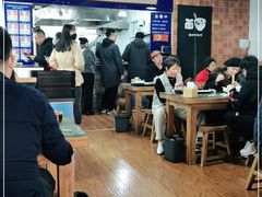 大堂-陇上全荟兰州传统牛肉面(延吉路店)