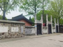 -梅村泰伯庙