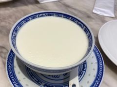 -香港百合居(LCM置汇旭辉广场店)