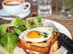 -Common Table · Brunch & Coffee