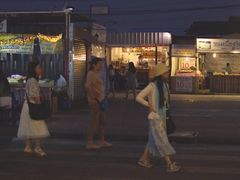 -席娜卡琳火车铁道夜市