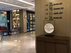 -杭州西湖湖滨银泰亚朵酒店