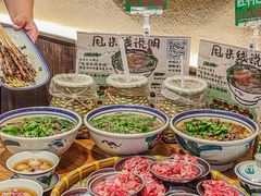 -云阿蛮云南生烫牛肉米线(奉贤路店)