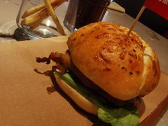 -必胜客(欢乐颂店)