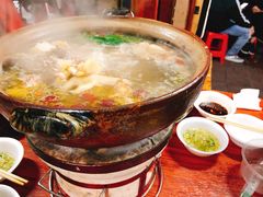 -威邵鸡煲(西华路总店)