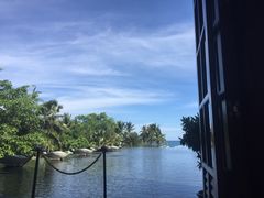 -亚龙湾喜来登·美景台大堂吧
