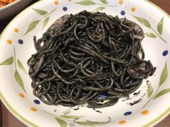 威尼斯风味墨鱼汁意面-萨莉亚意式餐厅(杭州滨江天街店)